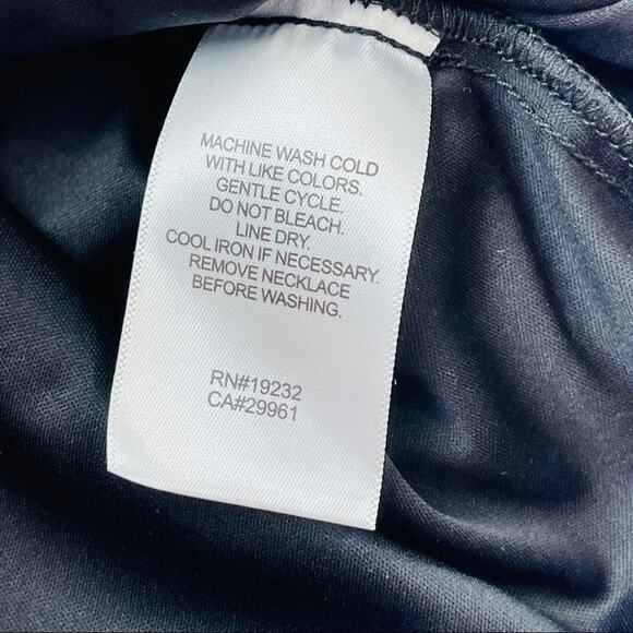 Alfred Dunner Black and White Chevron Blouse Necklace Lace overlay NWT, MEDIUM - Picture 11 of 11